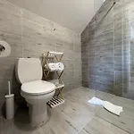 Scandi Style With Private Bathroom , Walk To Everything No 32 Palanga