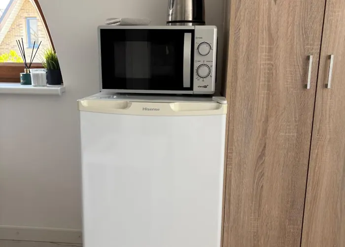 Апартаменти Scandi Style With Private Bathroom , Walk To Everything No 32 Паланга